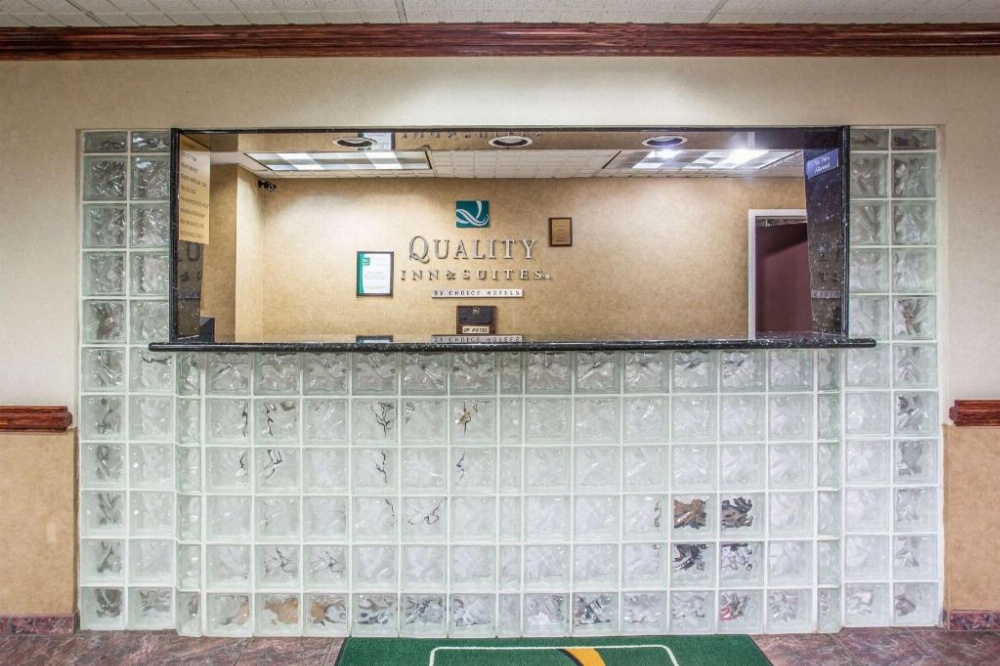 Quality Inn & Suites Ft. Jackson Maingate Image 20