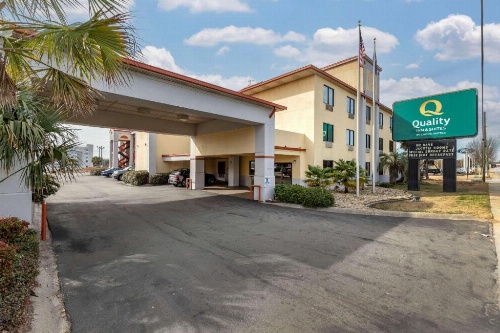 Quality Inn & Suites Ft. Jackson Maingate image 24