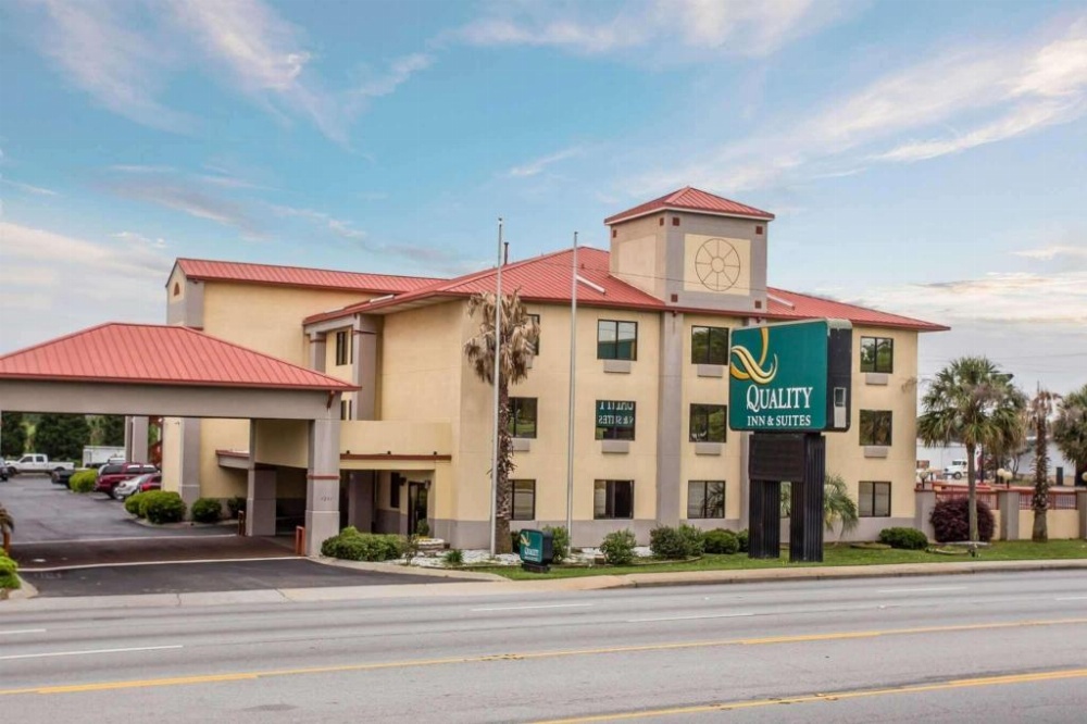 Quality Inn & Suites Ft. Jackson Maingate Image 29