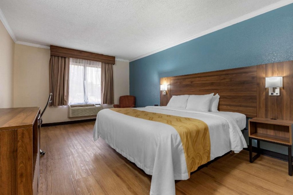 Quality Inn & Suites Ft. Jackson Maingate Image 46