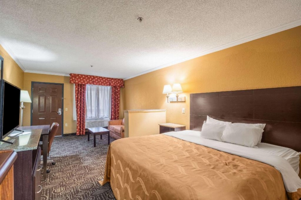 Quality Inn & Suites Ft. Jackson Maingate Image 47